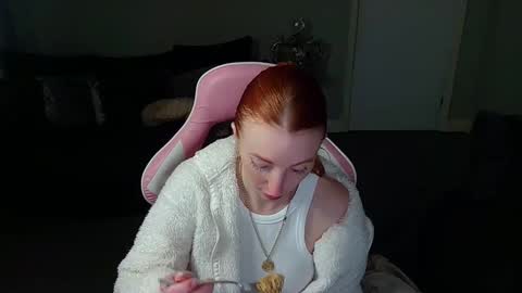 Snapshot of red_firesquirt chatting on February 13, 3:14 pm Red - online show from February 13, 3:14 pm