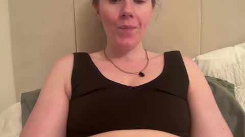 Snapshot of red_head_rosie_69 chatting on October 19, 2:44 pm Rosie online show from October 19, 2:44 pm
