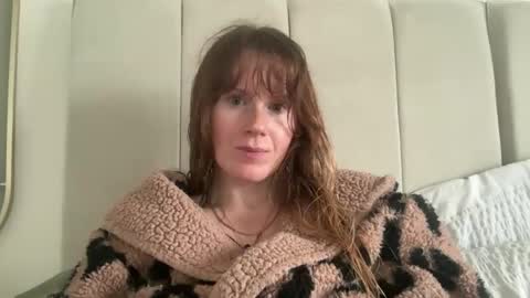 Snapshot of red_head_rosie_69 chatting on October 17, 11:25 am Rosie online show from October 17, 11:25 am