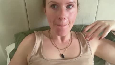 Snapshot of red_head_rosie_69 chatting on September 28, 12:47 pm Rosie online show from September 28, 12:47 pm