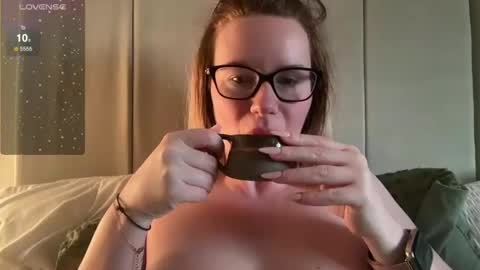 Snapshot of red_head_rosie_69 chatting on March 12, 6:29 am Rosie online show from March 12, 6:29 am
