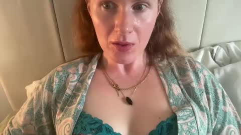 Snapshot of red_head_rosie_69 chatting on September 10, 3:24 pm Rosie online show from September 10, 3:24 pm