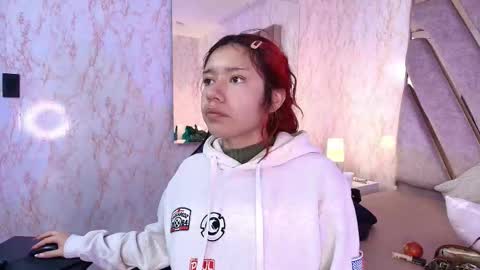 red_pandaa online show from January 9, 3:34 am