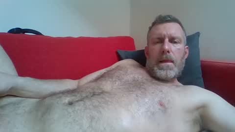 Red online show from February 20, 2:35 pm