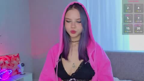 Mia online show from September 19, 4:38 am