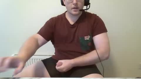 Snapshot of redbwc96 chatting on October 17, 5:39 pm redbwc96 online show from October 17, 5:39 pm