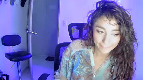 Snapshot of redgirlpum chatting on October 21, 1:22 am redgirlpum online show from October 21, 1:22 am