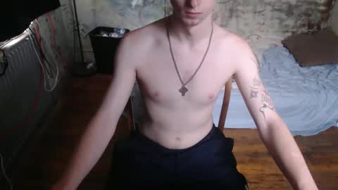 Snapshot of redhead6inch chatting on September 27, 1:31 pm RedHead6Inch online show from September 27, 1:31 pm