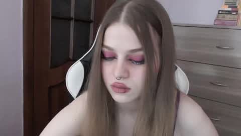 Lily online show from September 29, 3:16 am