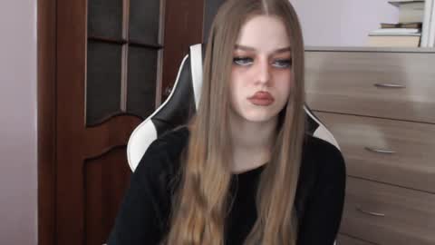 Lily online show from February 24, 2:25 am