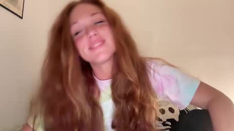 Redheaded Fox online show from March 1, 1:11 am