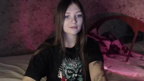 Snapshot of redmoonhead chatting on March 5, 2:12 pm Ana online show from March 5, 2:12 pm