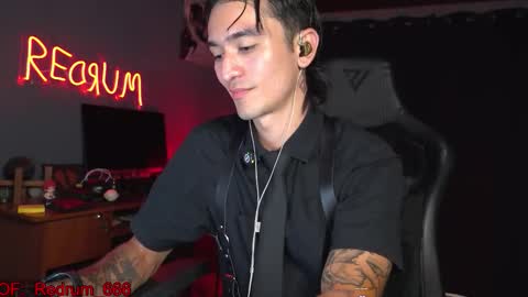 Red online show from November 11, 6:21 pm