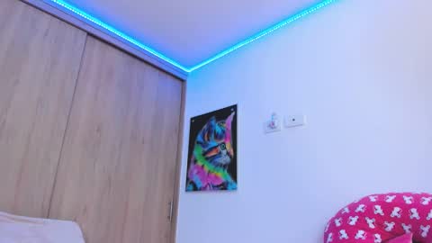 redski77 online show from March 10, 9:23 am