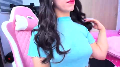 redski77 online show from March 12, 6:18 am