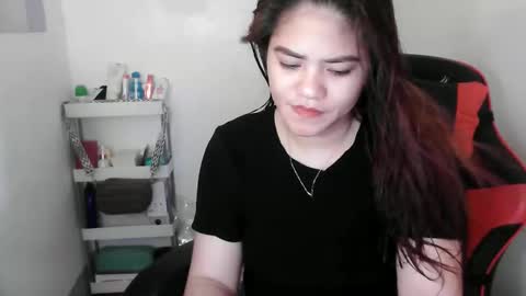 reign2525 online show from October 6, 12:23 pm