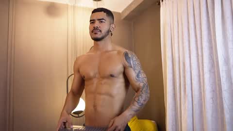 Reik online show from April 22, 12:23 pm