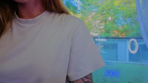 Snapshot of reina_cummings chatting on September 24, 5:58 am reina cummings online show from September 24, 5:58 am