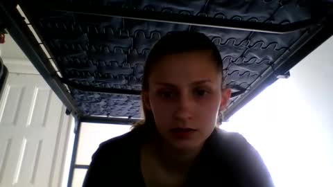 reinabennett online show from April 8, 10:35 pm