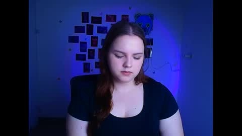 Reina online show from April 9, 6:06 am