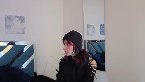 reiv_femboy online show from October 22, 6:53 pm