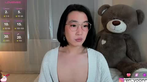 Ren online show from April 18, 11:56 am