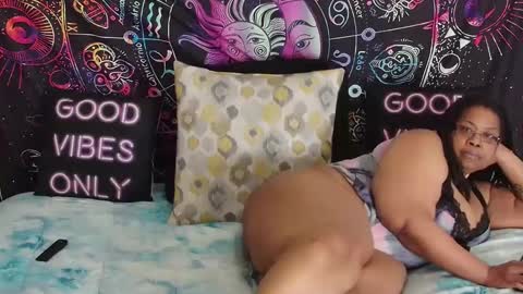 RenaeCumsAlot online show from September 24, 6:58 pm