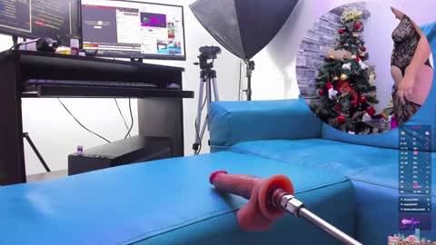 Snapshot of renata_model chatting on December 18, 5:31 pm Renata online show from December 18, 5:31 pm