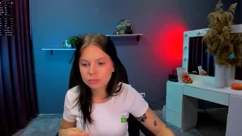 Snapshot of renata_sweety chatting on September 17, 1:03 pm renata_sweety online show from September 17, 1:03 pm