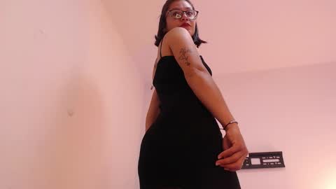 Snapshot of renataj chatting on October 7, 1:51 pm renataj online show from October 7, 1:51 pm