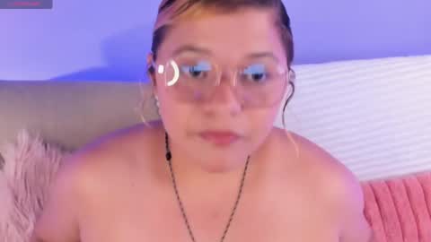 Renata Jones online show from April 16, 8:09 pm