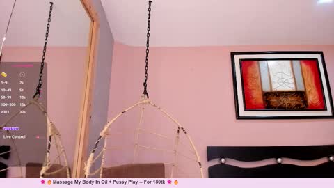 Snapshot of renataruiz_rr chatting on October 15, 12:17 pm online show from October 15, 12:17 pm
