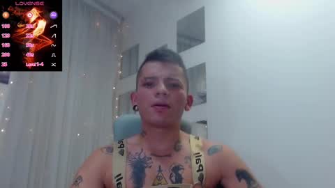 R E N E  online show from February 28, 9:58 am