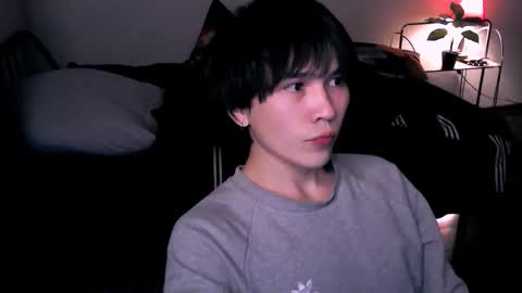 rennuts online show from November 23, 7:01 pm