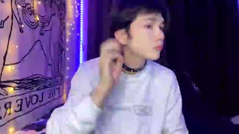 Snapshot of rennuts chatting on January 29, 2:42 pm rennuts online show from January 29, 2:42 pm