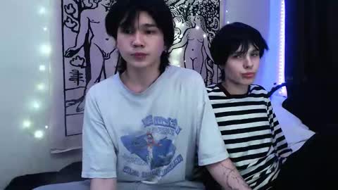 Snapshot of rennuts chatting on March 6, 4:49 pm rennuts online show from March 6, 4:49 pm