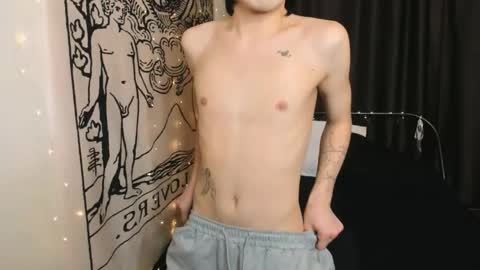 Snapshot of rennuts chatting on December 28, 1:17 pm rennuts online show from December 28, 1:17 pm