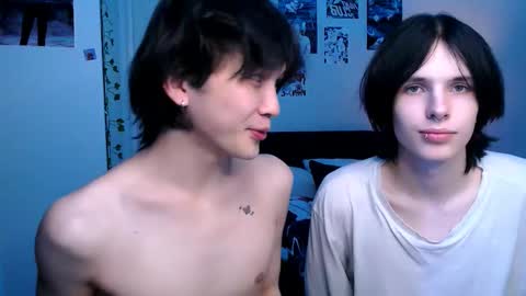 Snapshot of rennuts chatting on September 22, 6:45 pm rennuts online show from September 22, 6:45 pm