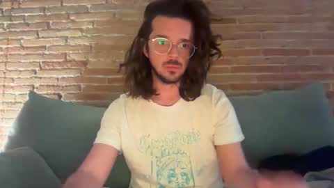 Renzo online show from April 3, 2:07 am