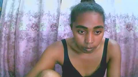 Snapshot of rephaleta chatting on February 6, 10:47 am Rephaleta online show from February 6, 10:47 am