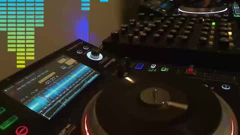 GearPorn online show from December 13, 11:55 pm