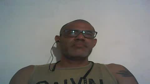 Snapshot of retlam37 chatting on February 11, 5:37 am Walter online show from February 11, 5:37 am
