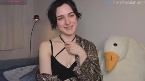 Ewiwi online show from March 23, 4:34 pm