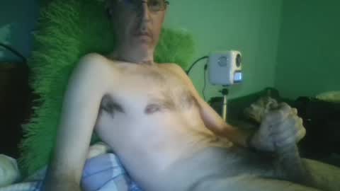 reyes_albert2006 online show from March 9, 10:19 pm