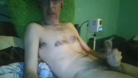 reyes_albert2006 online show from March 2, 11:31 pm