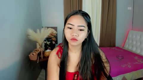 rhea online show from March 26, 3:23 am