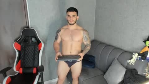 ricardogonzalez666 online show from February 27, 8:53 pm