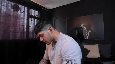 Snapshot of richard_milleer chatting on February 25, 12:49 pm Ricardo online show from February 25, 12:49 pm