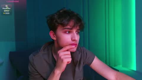 Richard online show from March 5, 3:32 pm