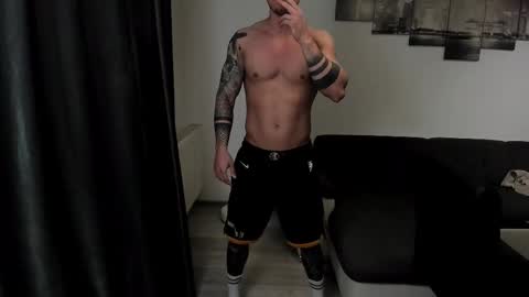 RichardDarell online show from March 25, 6:09 am